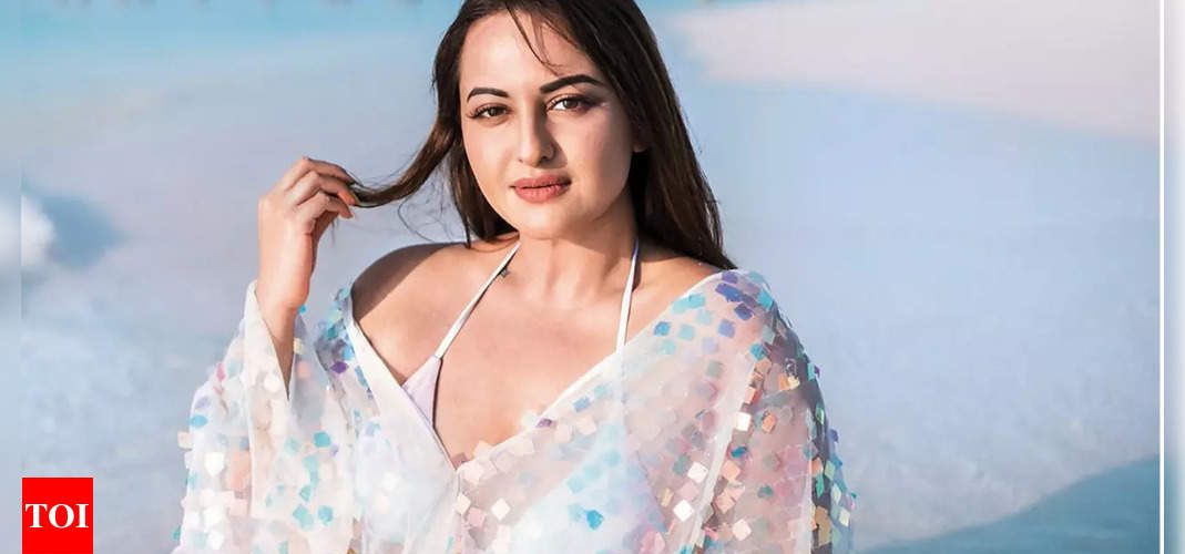 World Oceans Day! Sonakshi Sinha: If there’s no blue, there’s no green | Hindi Movie News